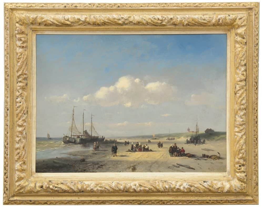 Charles Leickert: Bomschuiten en vissers op het strand van Scheveningen (in lijst)