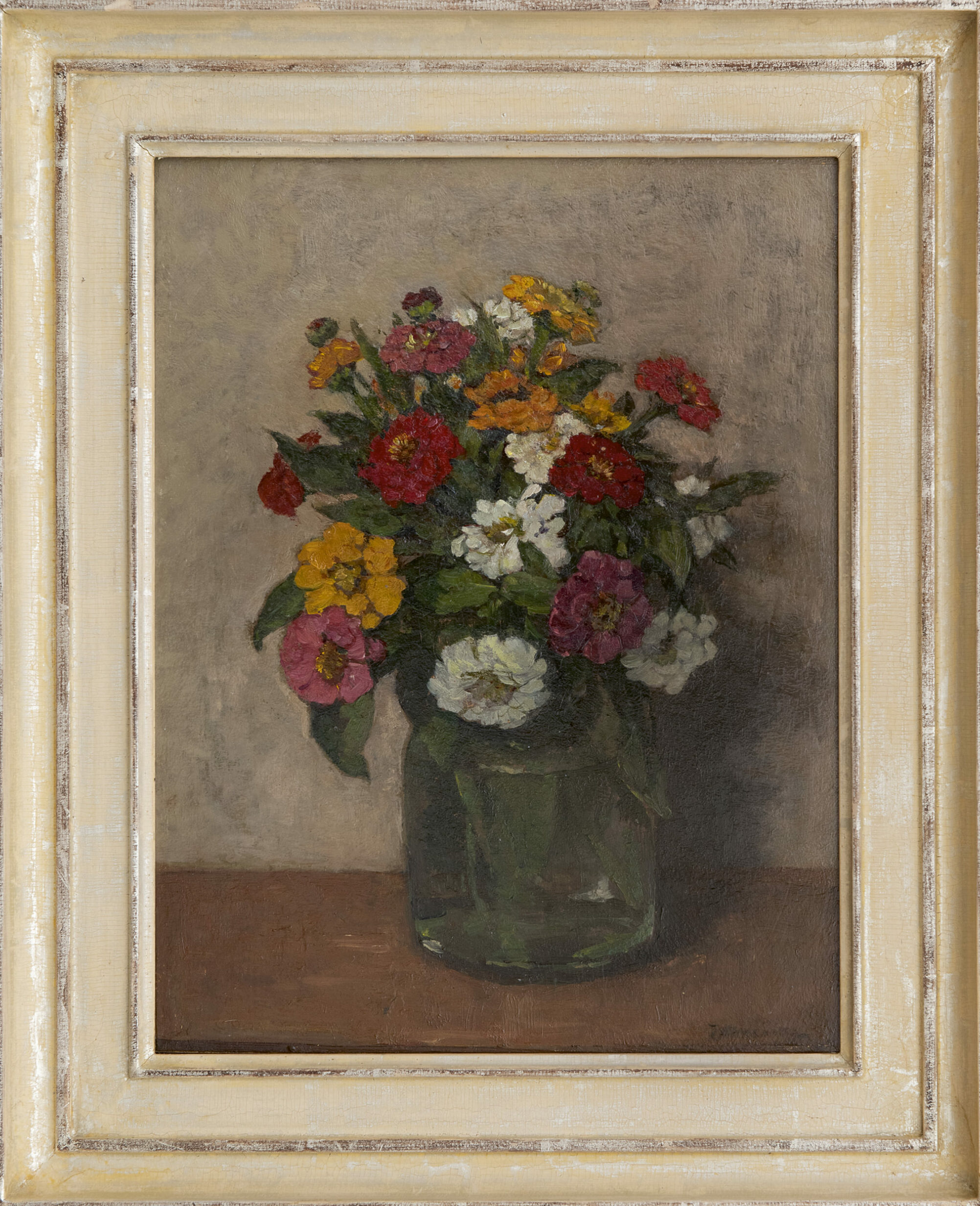 Johannes Evert Hendrik Akkeringa: Zinnia's in een glazen vaasje (in lijst)