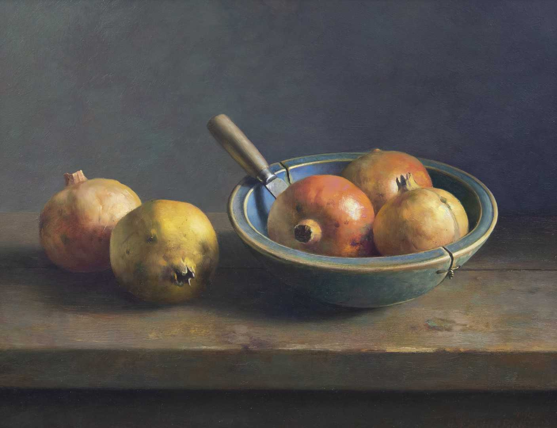 Henk Helmantel: Granaatappels in een houten nap