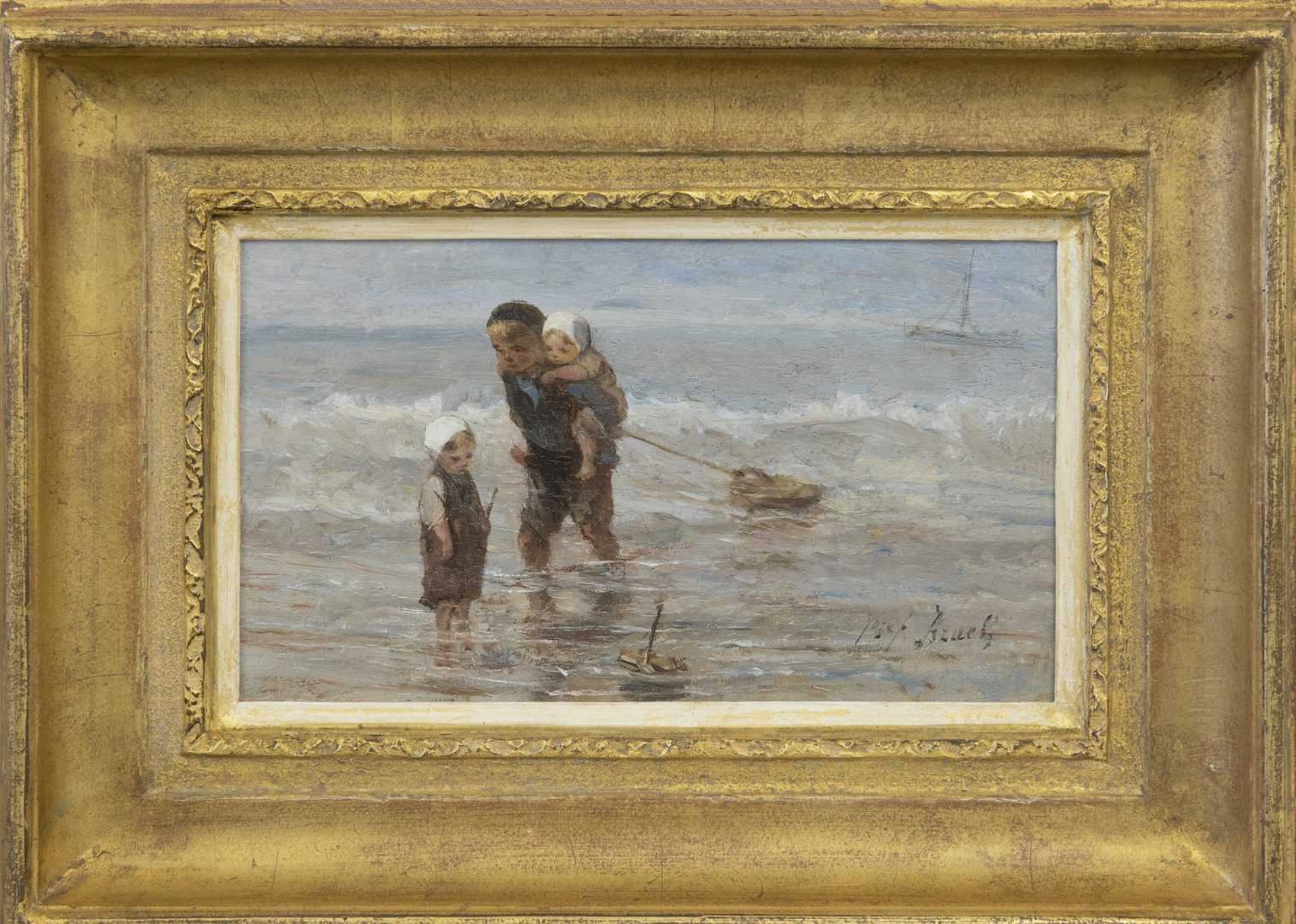 Jozef Israëls: Kinderen met een speelgoedbootje op het strand in ondiep water (in lijst)